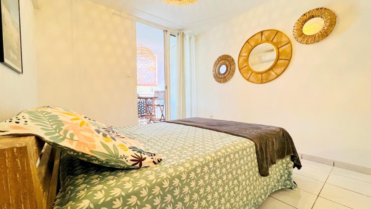 Studio Le Dina St Gilles Boucan Canot Сен Жилс ле Бен Екстериор снимка